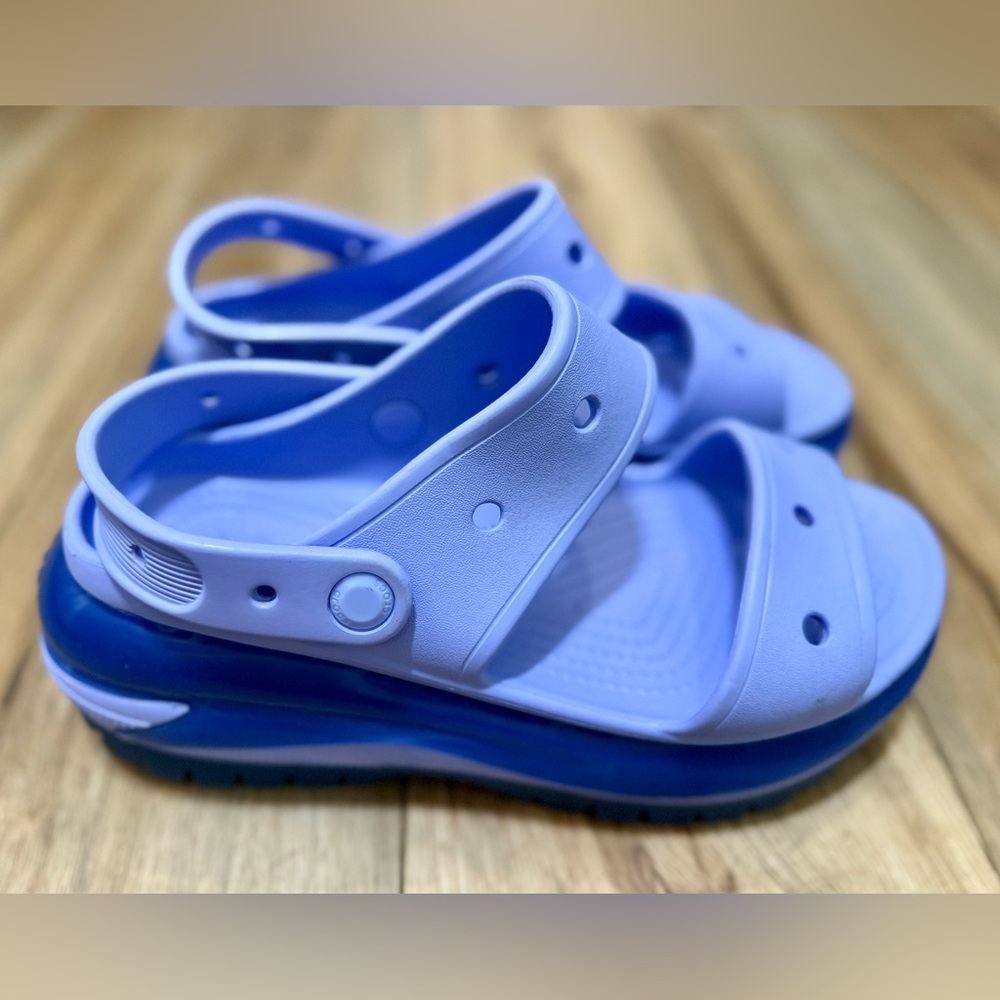 Crocs Mega Crush Sandal Shoes Womens Size 10 Platform Purple Jelly Chunky Slides